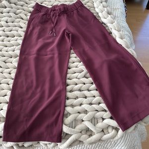 Lululemon womenswear pants